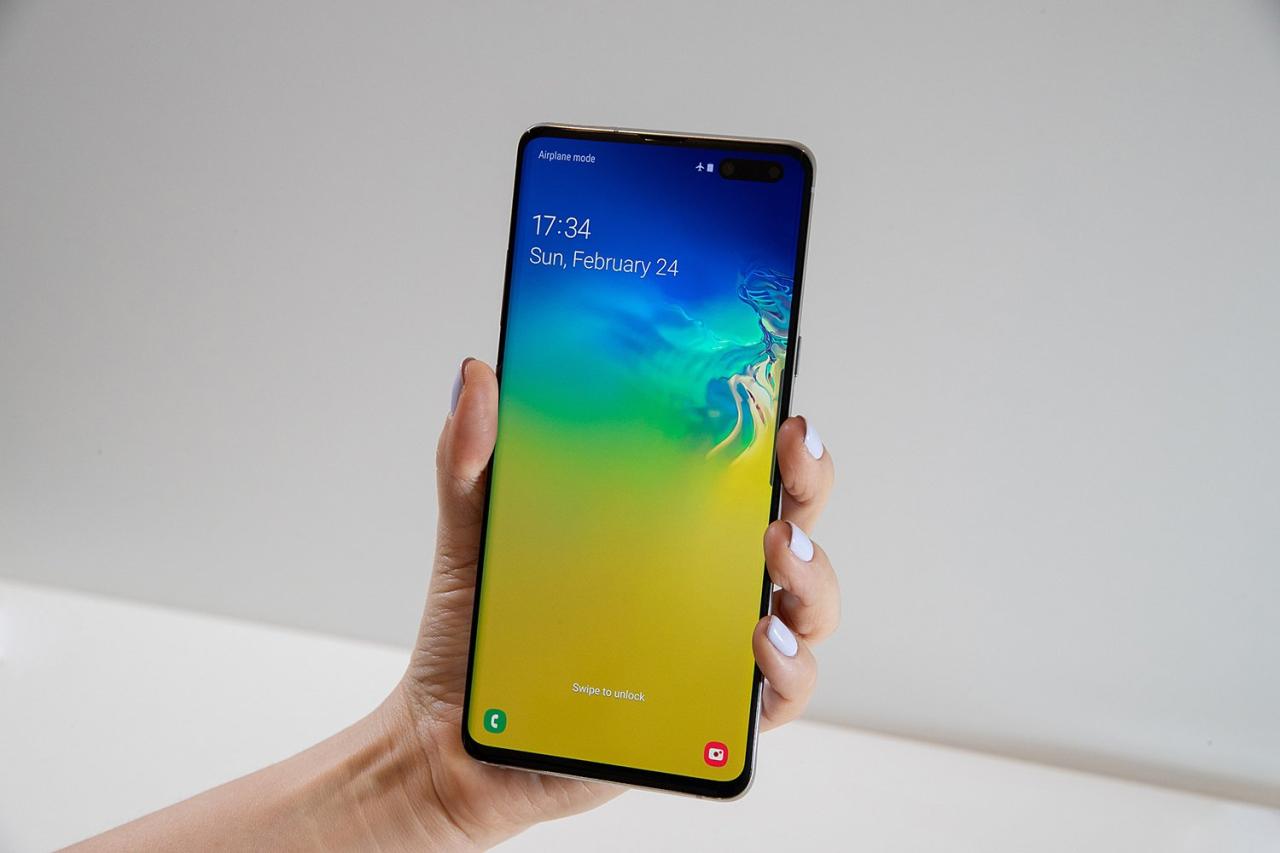 What colors does the Samsung Galaxy S23 series come in? Samsung galaxy s10+